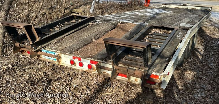 image for item DV0582 1993 Redi Haul equipment trailer