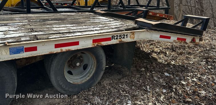 image for item DV0582 1993 Redi Haul equipment trailer