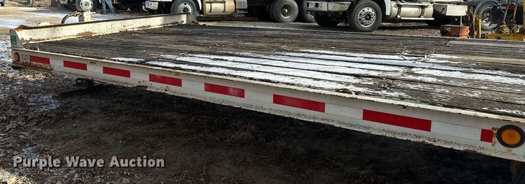 image for item DV0582 1993 Redi Haul equipment trailer