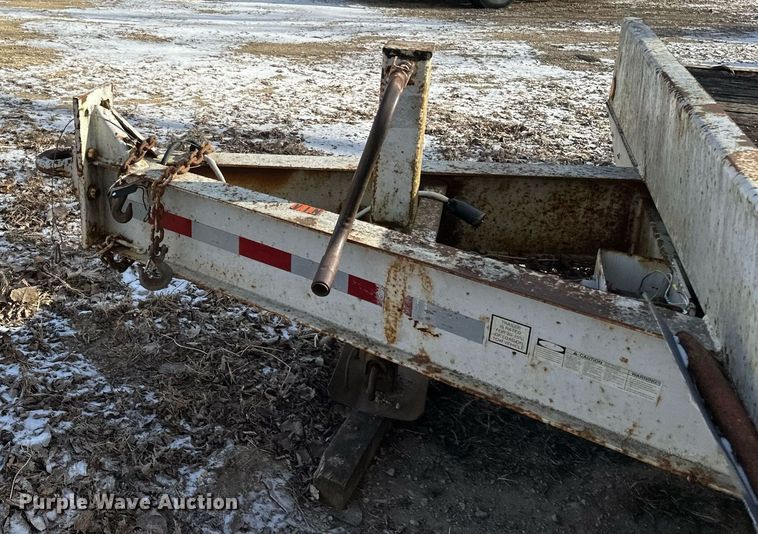 image for item DV0582 1993 Redi Haul equipment trailer