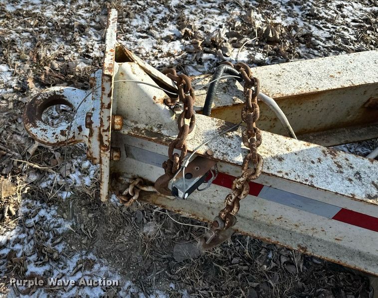 image for item DV0582 1993 Redi Haul equipment trailer