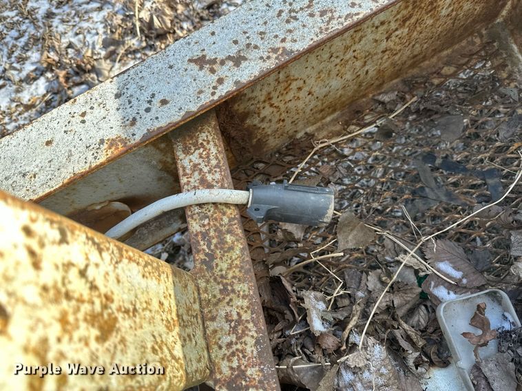 image for item DV0582 1993 Redi Haul equipment trailer