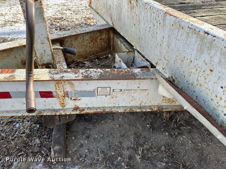 image for item DV0582 1993 Redi Haul equipment trailer