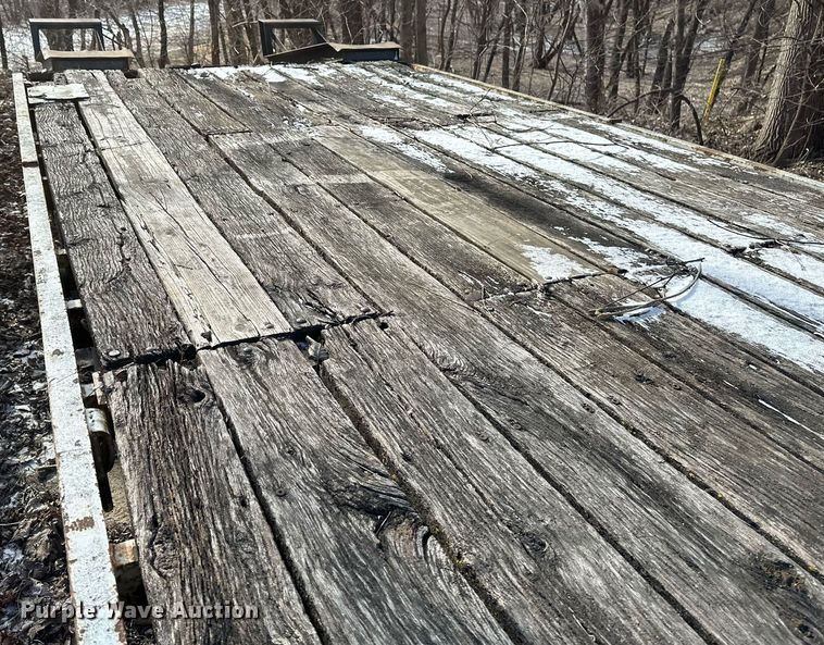 image for item DV0582 1993 Redi Haul equipment trailer