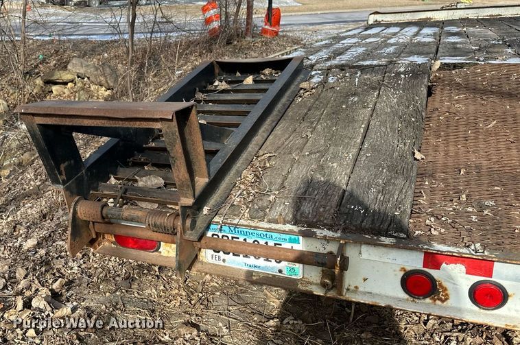 image for item DV0582 1993 Redi Haul equipment trailer