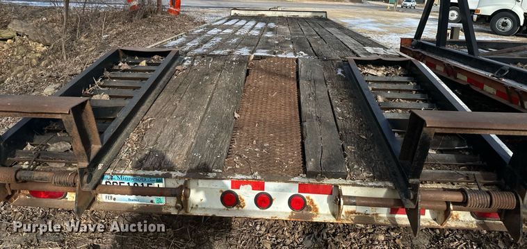 image for item DV0582 1993 Redi Haul equipment trailer