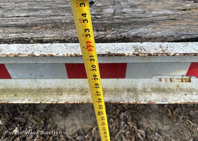 image for item DV0582 1993 Redi Haul equipment trailer