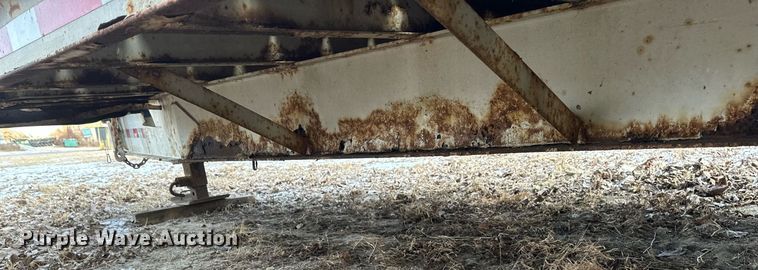 image for item DV0582 1993 Redi Haul equipment trailer