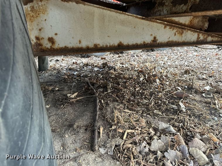 image for item DV0582 1993 Redi Haul equipment trailer