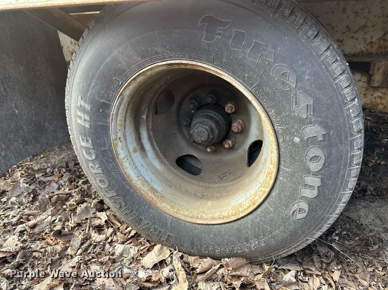 image for item DV0582 1993 Redi Haul equipment trailer