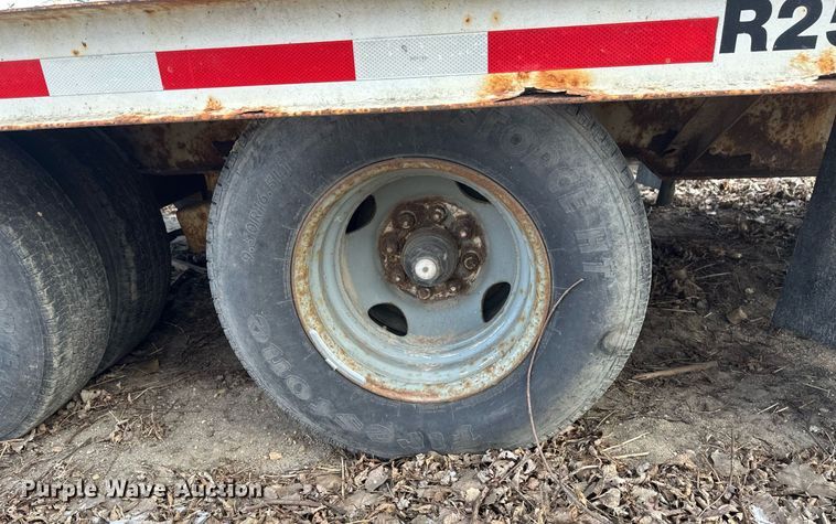 image for item DV0582 1993 Redi Haul equipment trailer