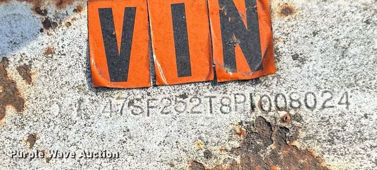 image for item DV0582 1993 Redi Haul equipment trailer