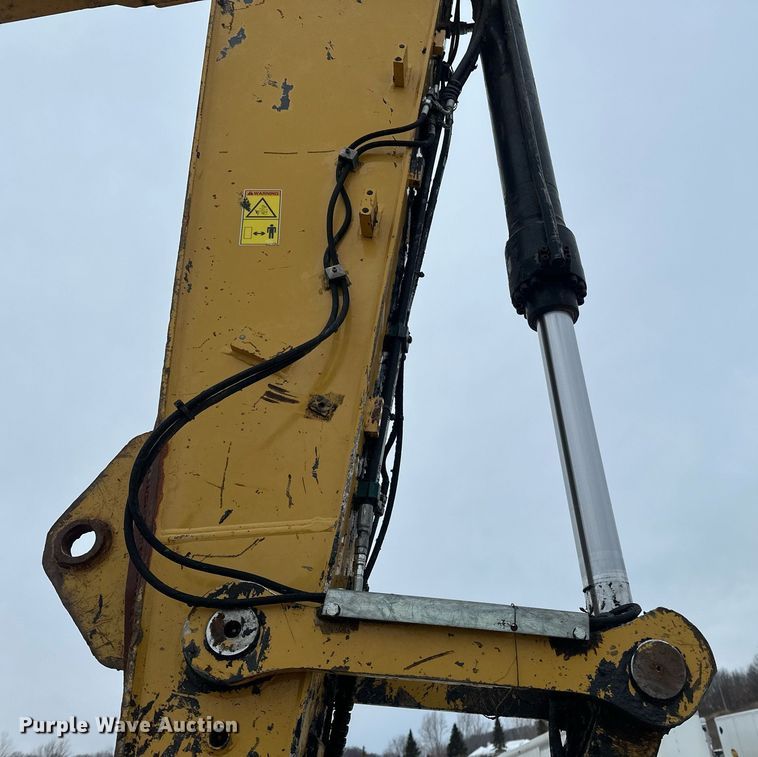 image for item DV0589 2014 Caterpillar 320EL excavator