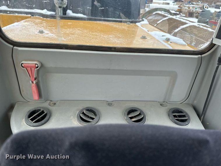 image for item DV0589 2014 Caterpillar 320EL excavator