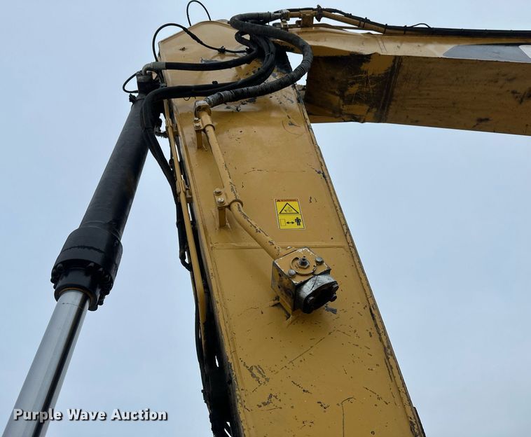 image for item DV0590 2014 Caterpillar 320EL excavator