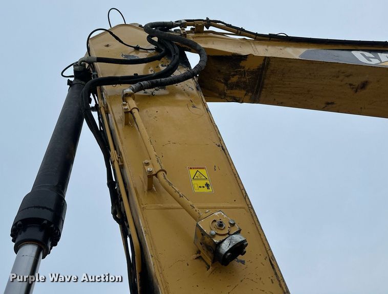 image for item DV0590 2014 Caterpillar 320EL excavator