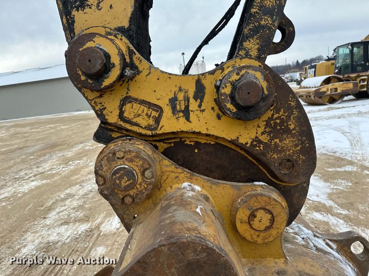 image for item DV0590 2014 Caterpillar 320EL excavator