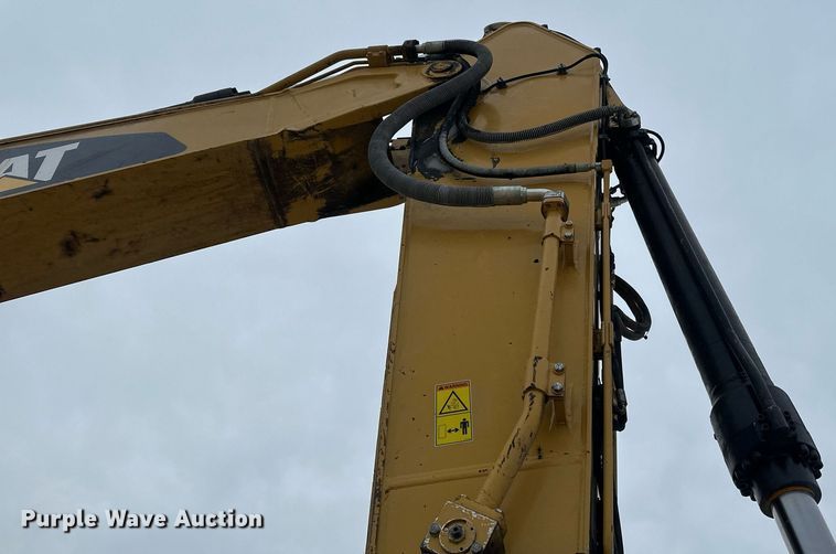 image for item DV0590 2014 Caterpillar 320EL excavator