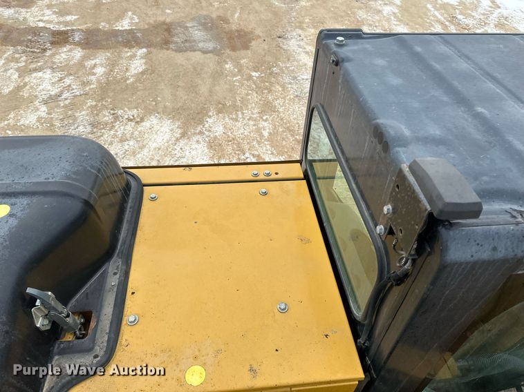 image for item DV0590 2014 Caterpillar 320EL excavator