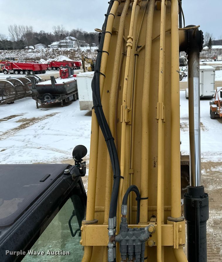 image for item DV0590 2014 Caterpillar 320EL excavator