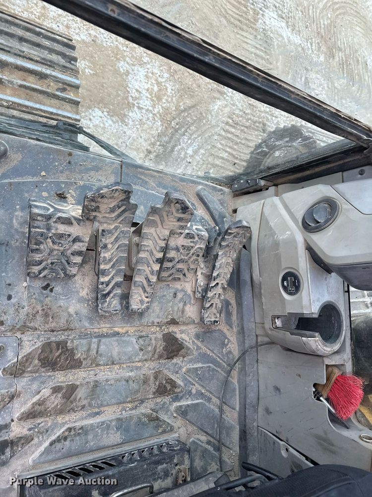 image for item DV0590 2014 Caterpillar 320EL excavator