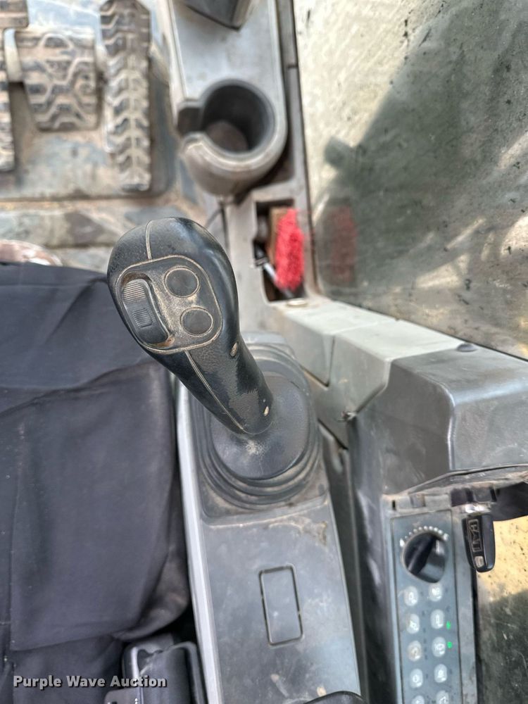 image for item DV0590 2014 Caterpillar 320EL excavator