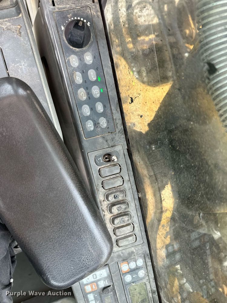 image for item DV0590 2014 Caterpillar 320EL excavator