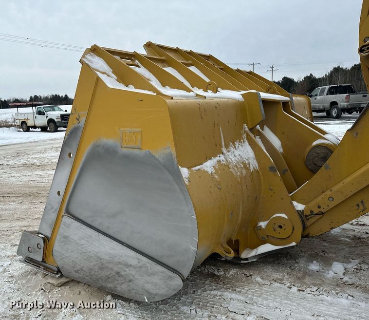 image for item DV0591 2017 Caterpillar 988K wheel loader