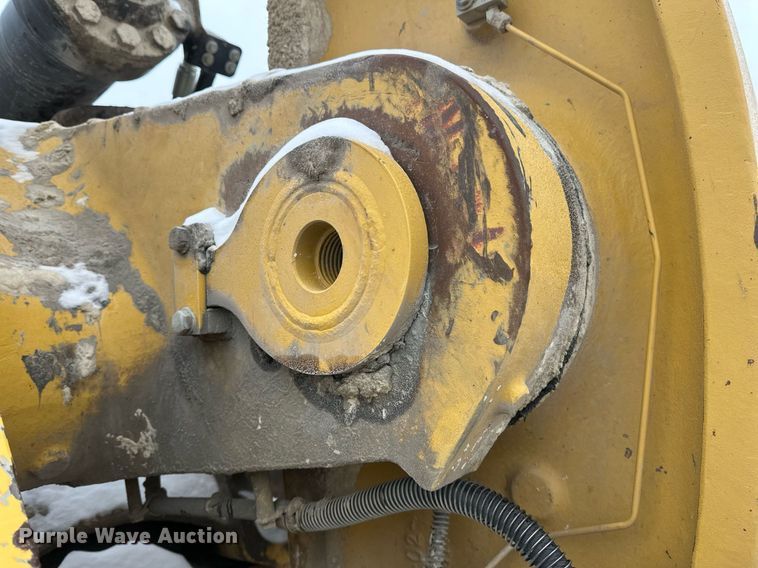image for item DV0591 2017 Caterpillar 988K wheel loader