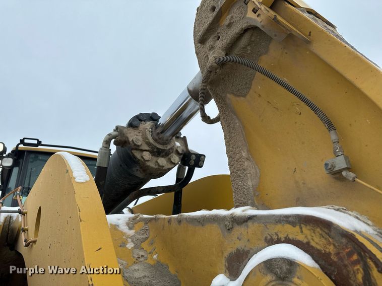 image for item DV0591 2017 Caterpillar 988K wheel loader