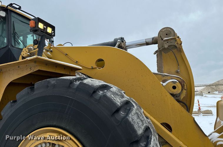 image for item DV0591 2017 Caterpillar 988K wheel loader