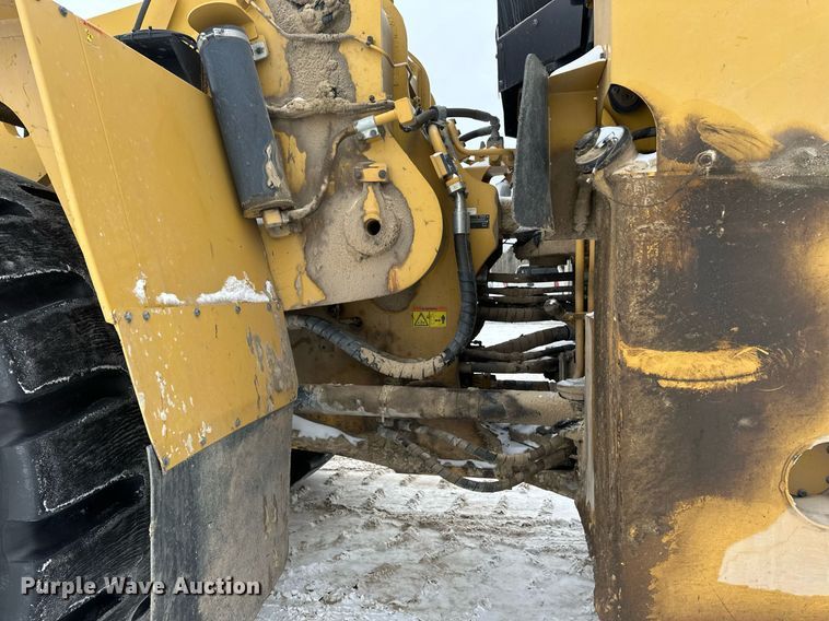 image for item DV0591 2017 Caterpillar 988K wheel loader