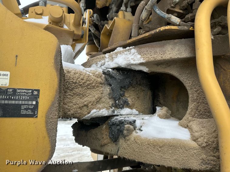 image for item DV0591 2017 Caterpillar 988K wheel loader