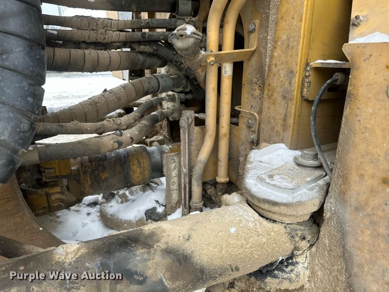 image for item DV0591 2017 Caterpillar 988K wheel loader