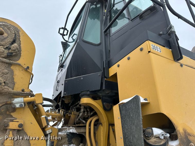image for item DV0591 2017 Caterpillar 988K wheel loader