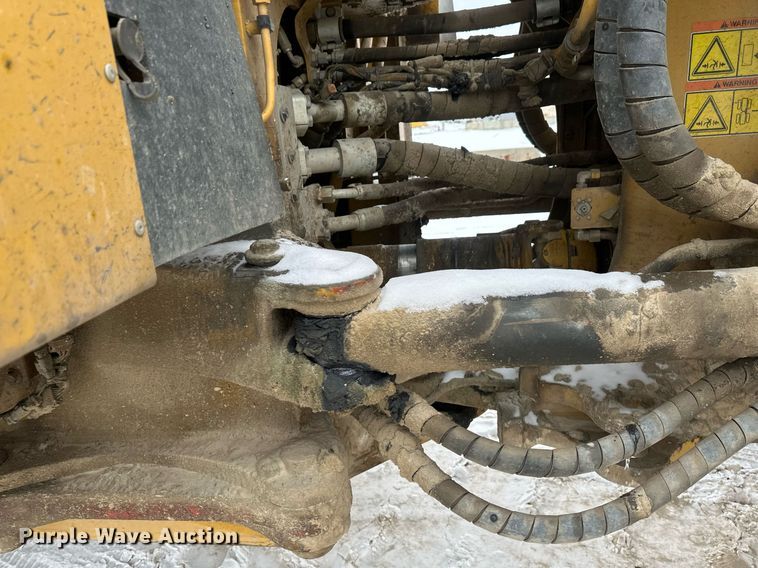 image for item DV0591 2017 Caterpillar 988K wheel loader