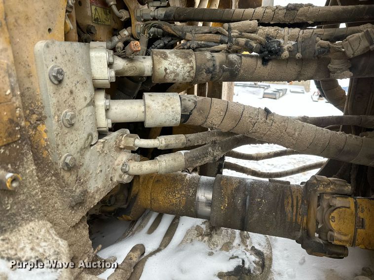 image for item DV0591 2017 Caterpillar 988K wheel loader