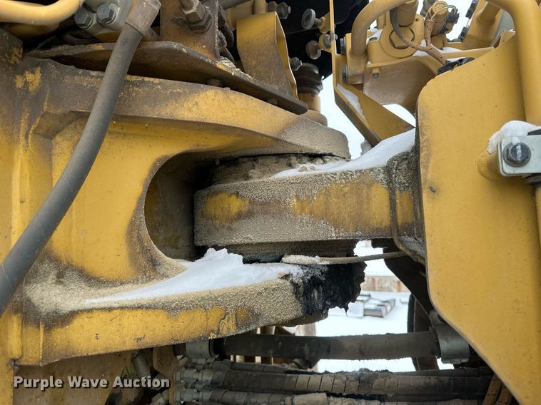 image for item DV0591 2017 Caterpillar 988K wheel loader