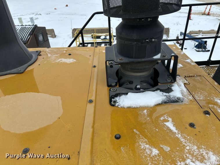 image for item DV0591 2017 Caterpillar 988K wheel loader