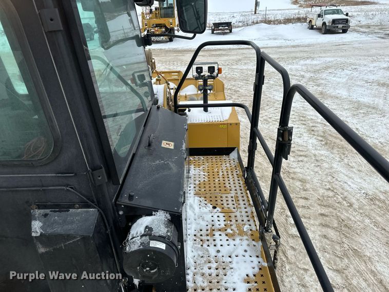 image for item DV0591 2017 Caterpillar 988K wheel loader