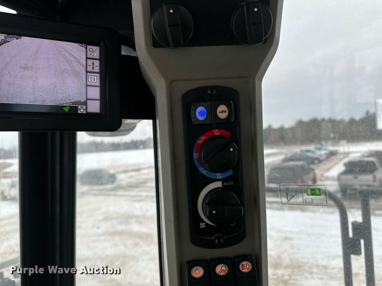 image for item DV0591 2017 Caterpillar 988K wheel loader