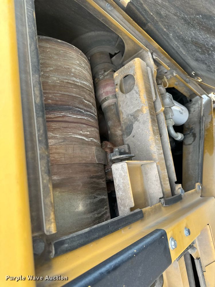 image for item DV0591 2017 Caterpillar 988K wheel loader