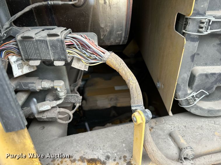 image for item DV0591 2017 Caterpillar 988K wheel loader