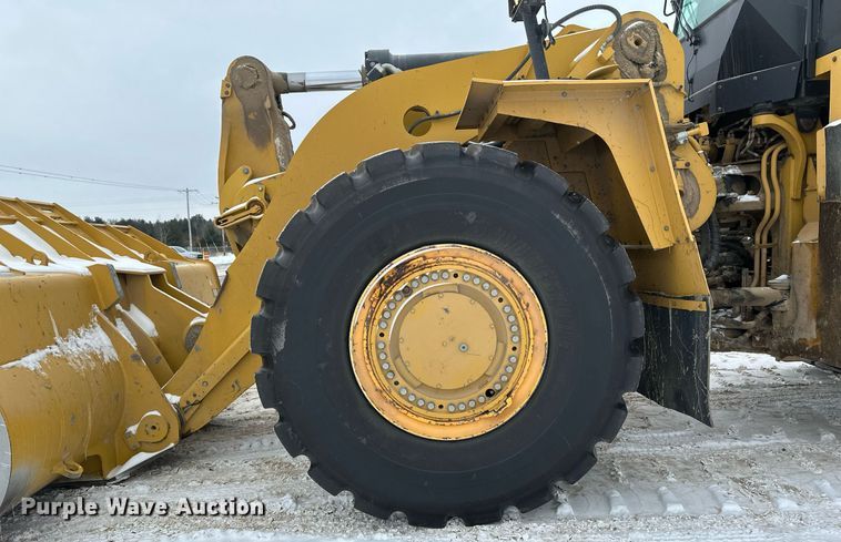 image for item DV0591 2017 Caterpillar 988K wheel loader