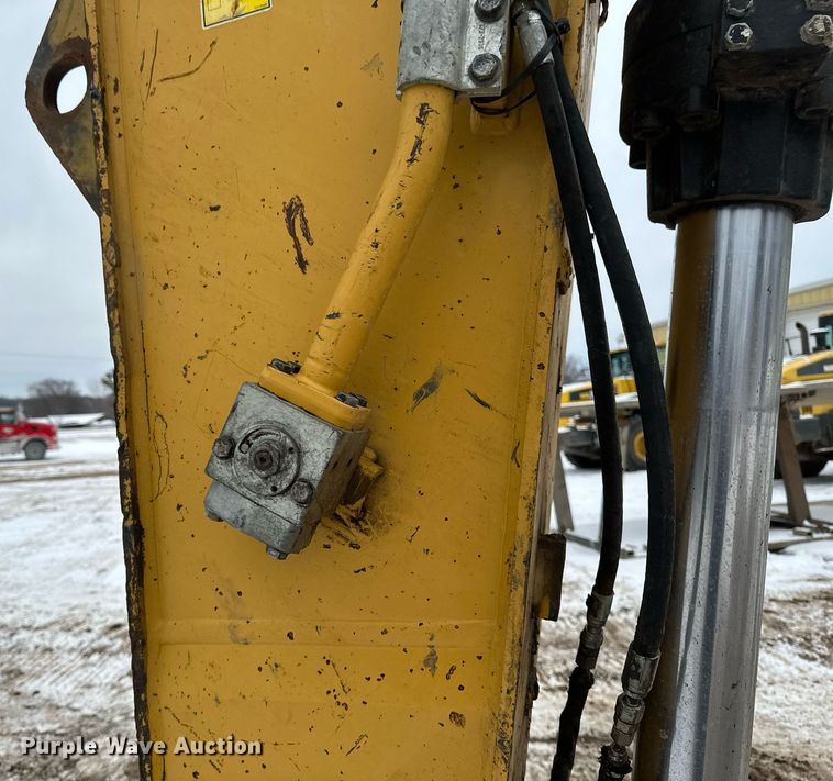 image for item DV0592 2015 Caterpillar 336FLXE excavator