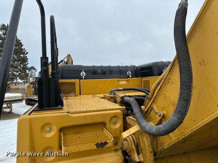 image for item DV0592 2015 Caterpillar 336FLXE excavator