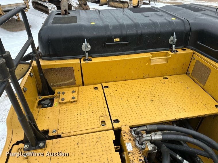 image for item DV0592 2015 Caterpillar 336FLXE excavator