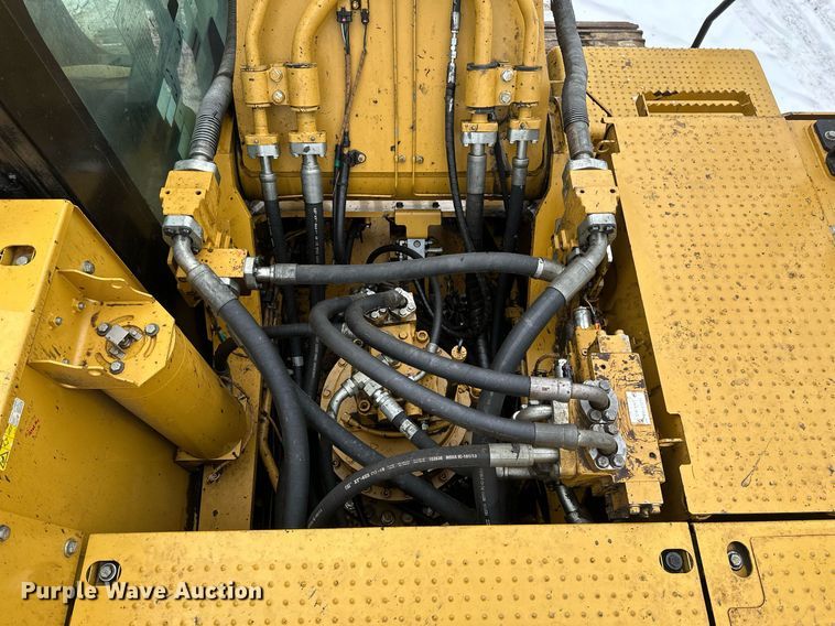 image for item DV0592 2015 Caterpillar 336FLXE excavator
