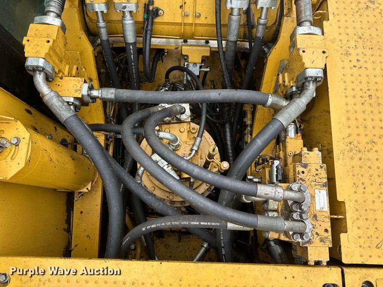 image for item DV0592 2015 Caterpillar 336FLXE excavator