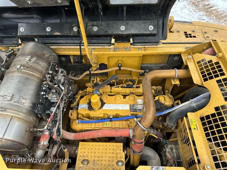 image for item DV0592 2015 Caterpillar 336FLXE excavator